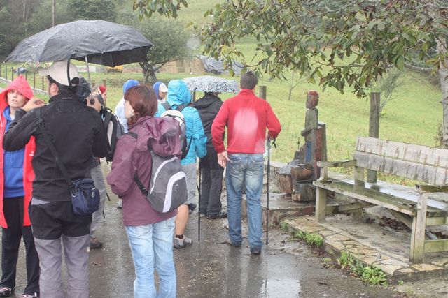 Asturias joven emprenda Ruta del Camín Encantáu