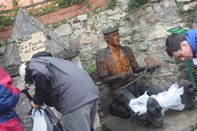 Asturias joven emprenda Ruta del Camín Encantáu