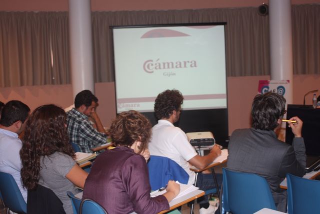 Asturias joven emprenda Cámara de Comercio de Gijón y FIDMA