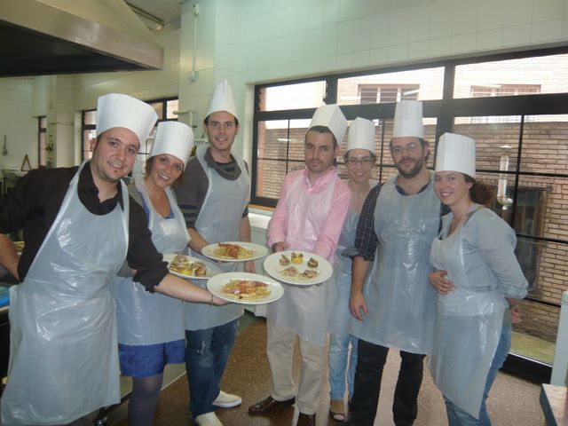 Clinic Joven emprenda Cocina