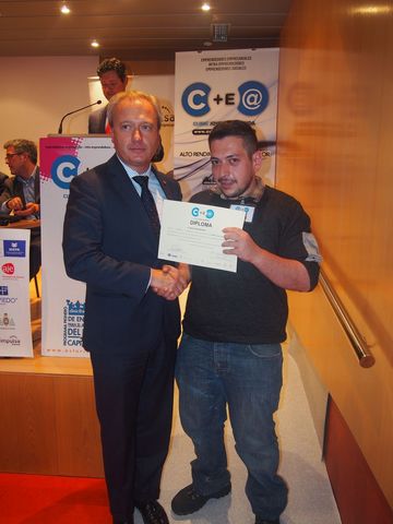 Asturias joven emprenda Entrega diplomas