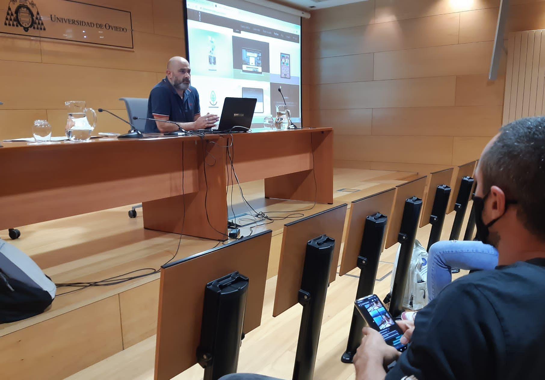 Asturias joven emprenda Mesa Redonda Avilés