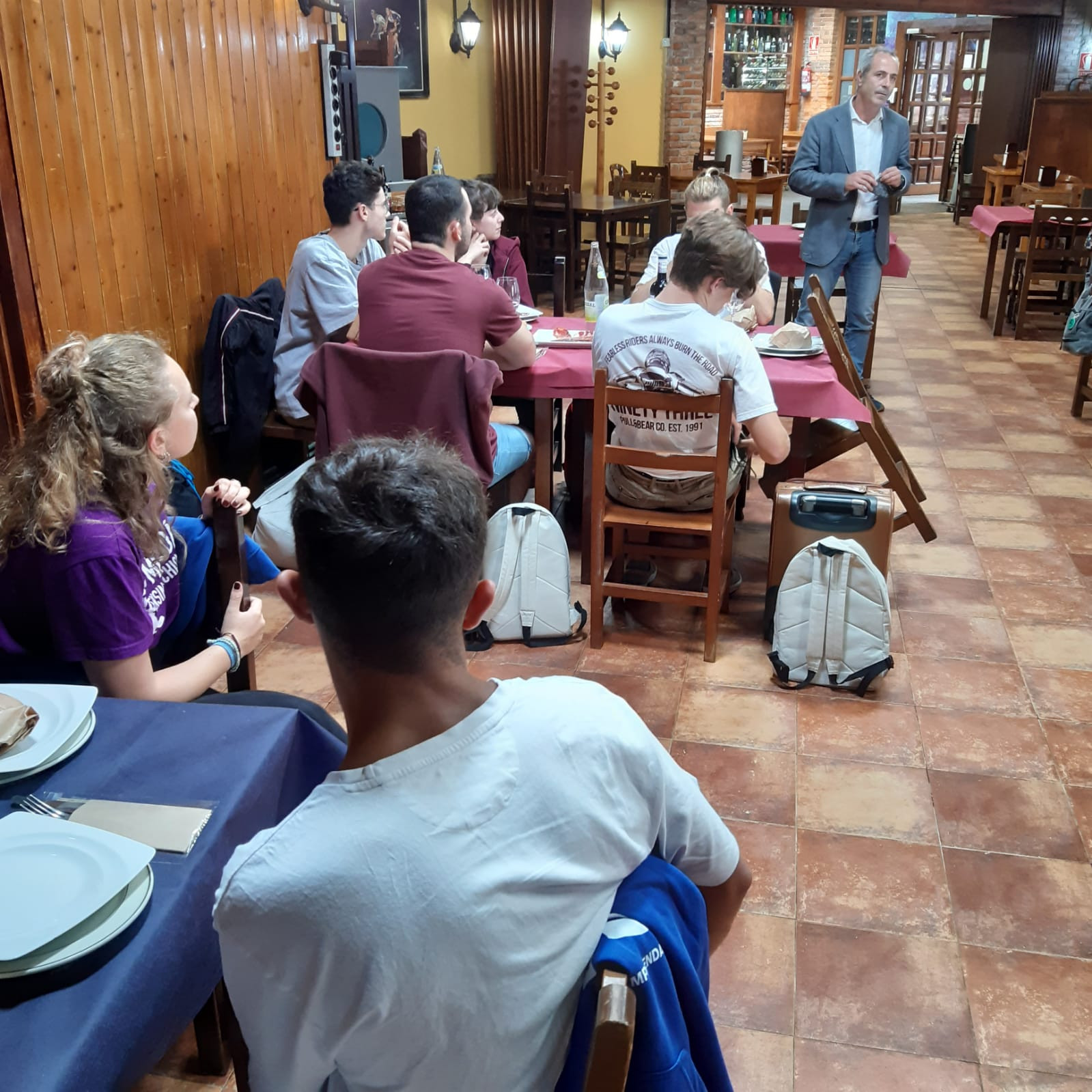 Clinic Joven emprenda Comida Casa Alvarín