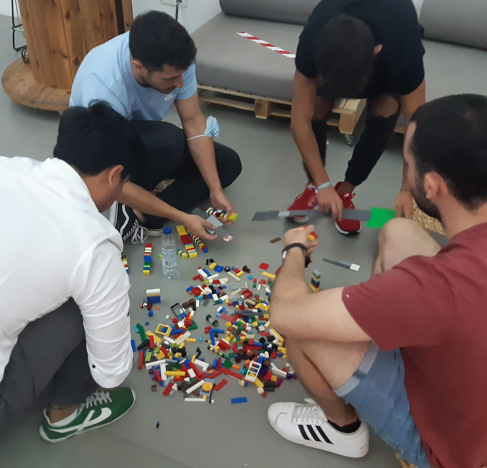 Asturias joven emprenda Taller Lego