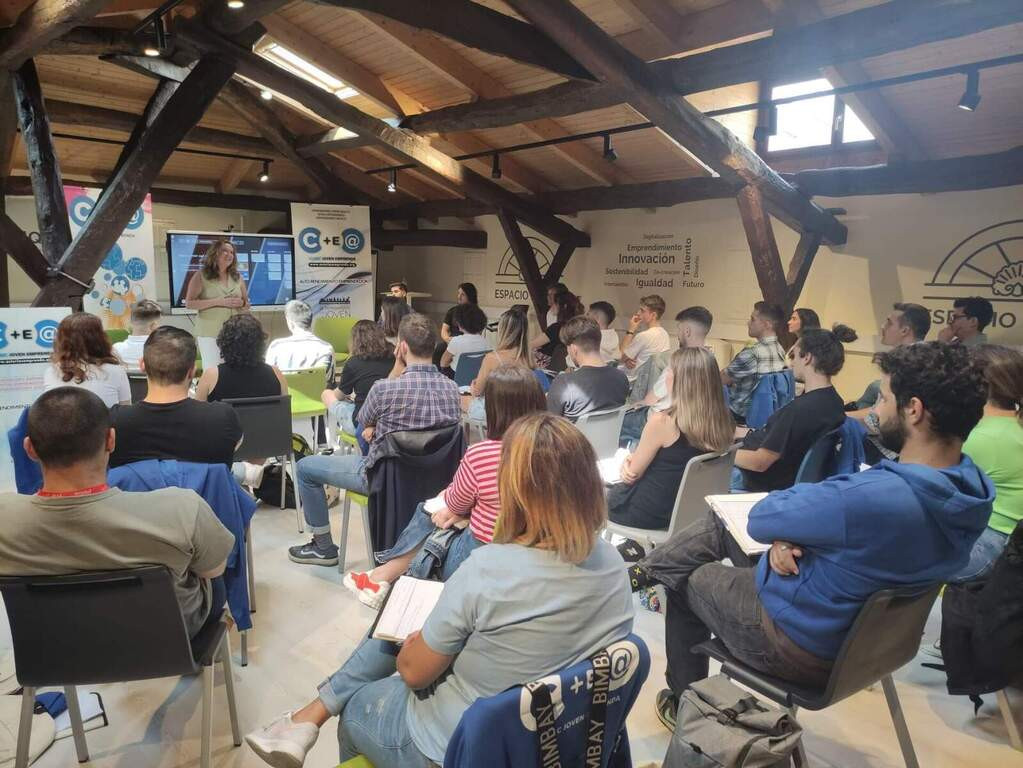 Asturias joven emprenda Cliniqueros