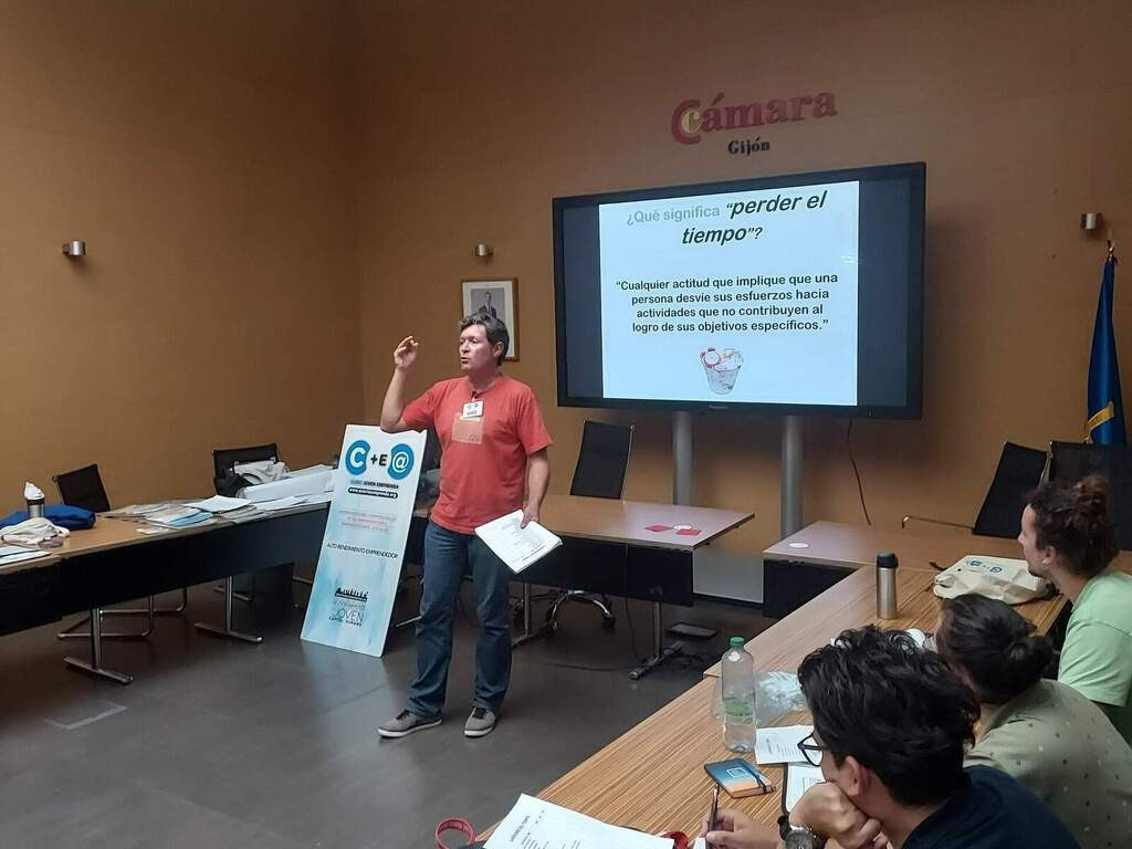 Clinic Joven emprenda Productividad