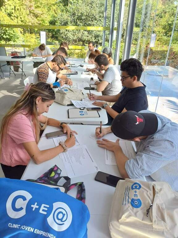 Asturias joven emprenda Presentaciones