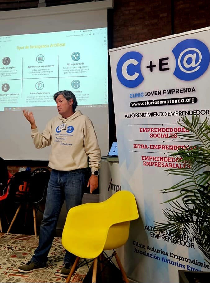 Clinic Joven emprenda IA