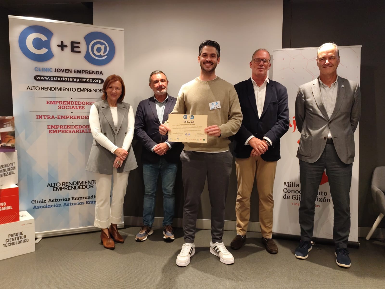 Asturias joven emprenda Diplomas