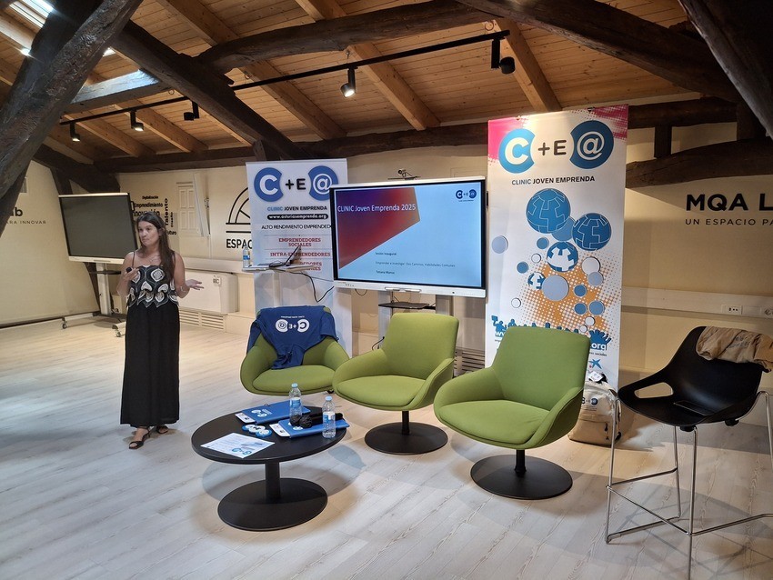 Clinic Joven emprenda Ponencia Tatiana Manso