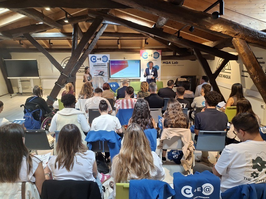 Asturias joven emprenda Ponencia Tatiana Manso