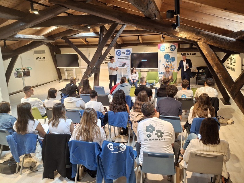 Asturias joven emprenda Cliniqueros