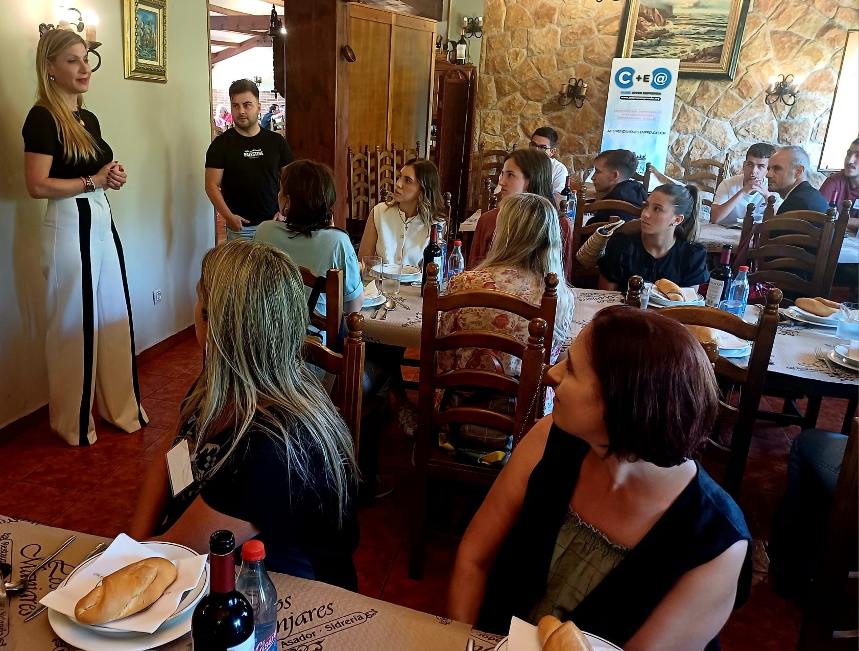 Clinic Joven emprenda Comida Cancienes