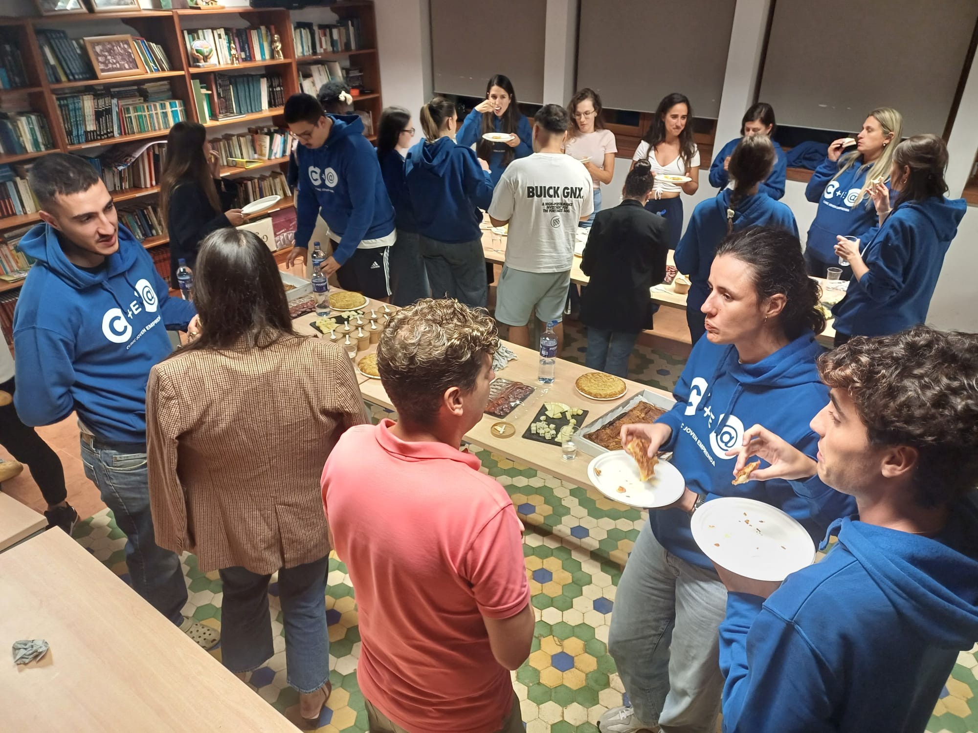 Asturias joven emprenda Cena Albergue