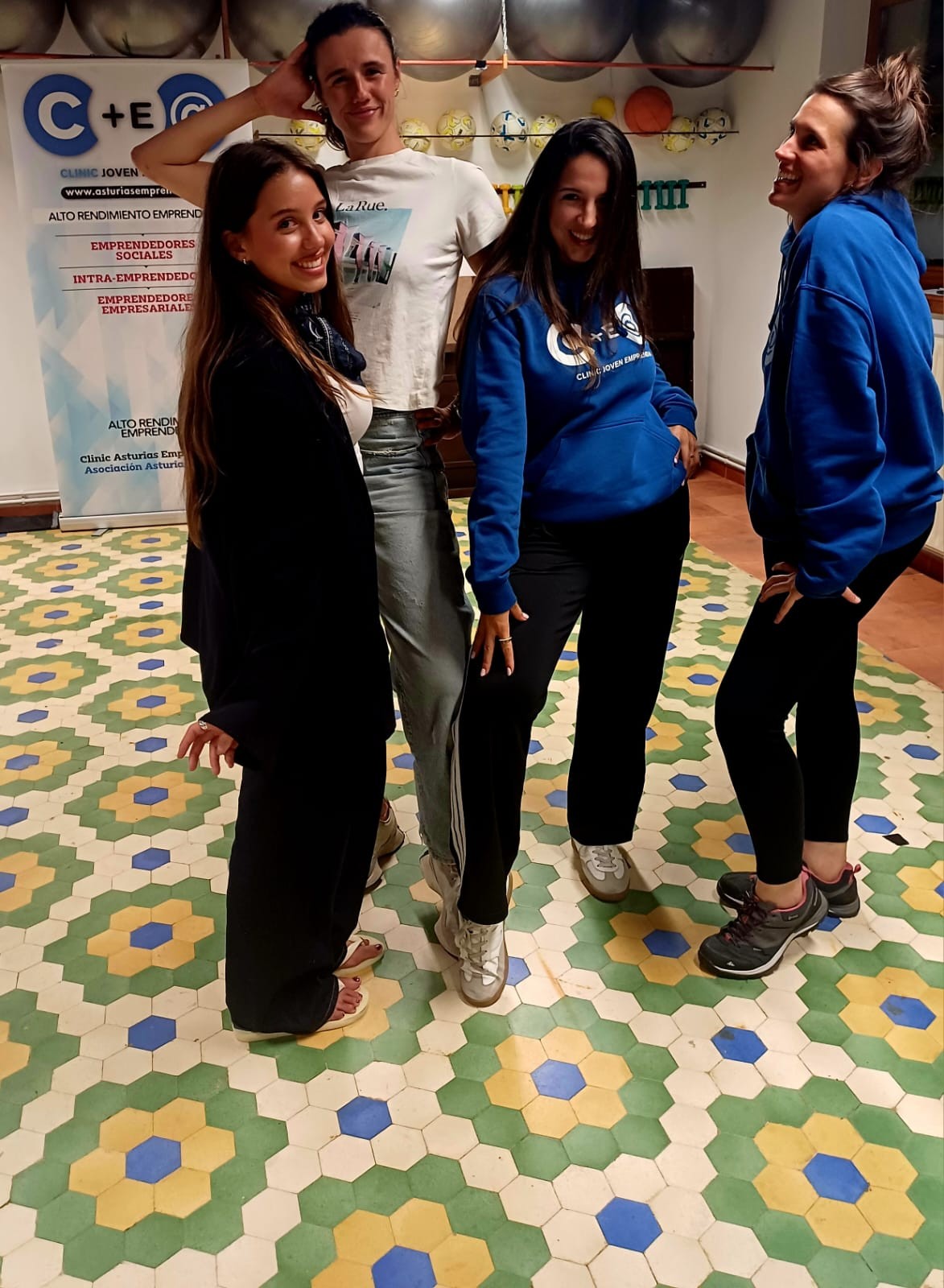 Clinic Joven emprenda Dinámicas