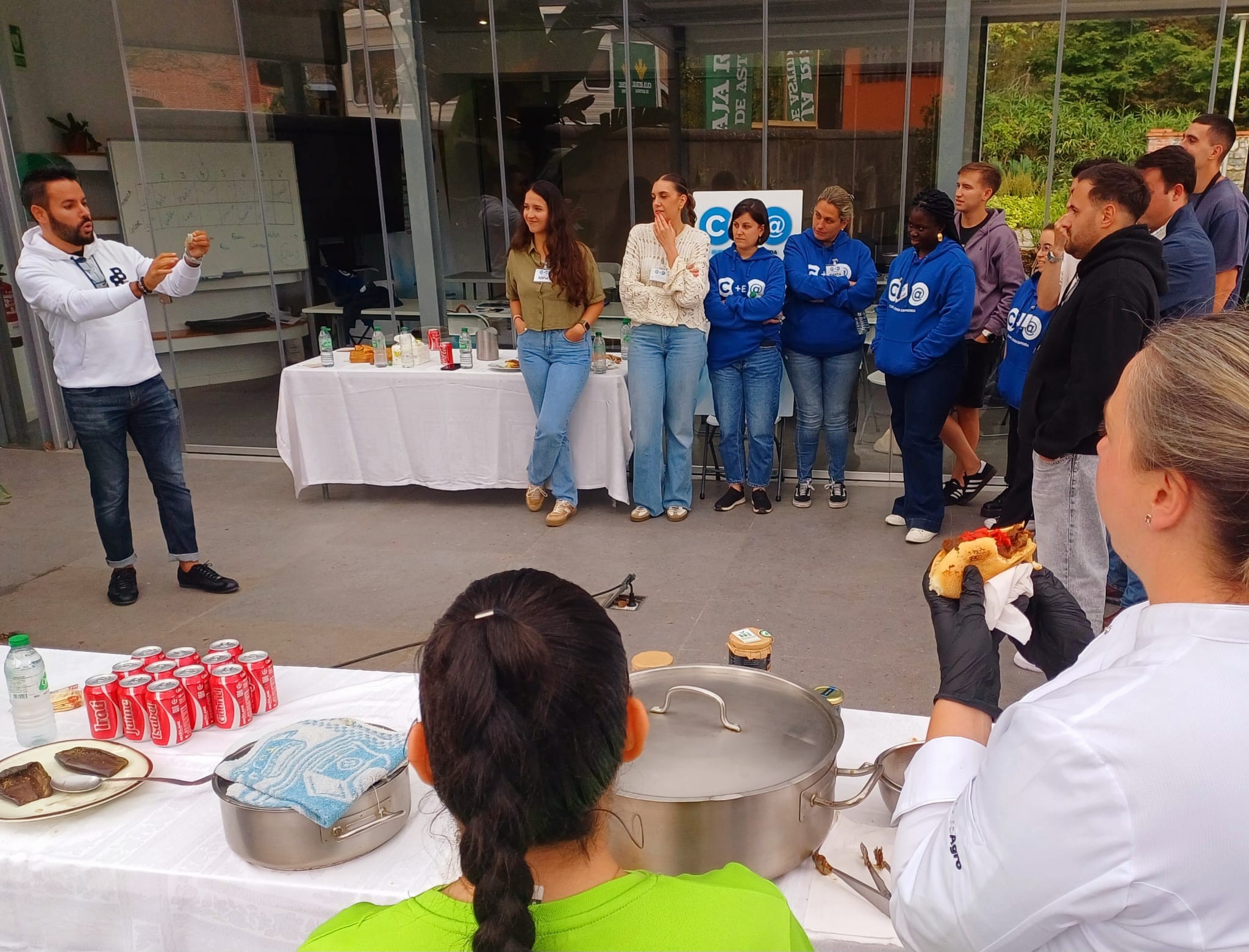 Asturias joven emprenda Magia de cerca