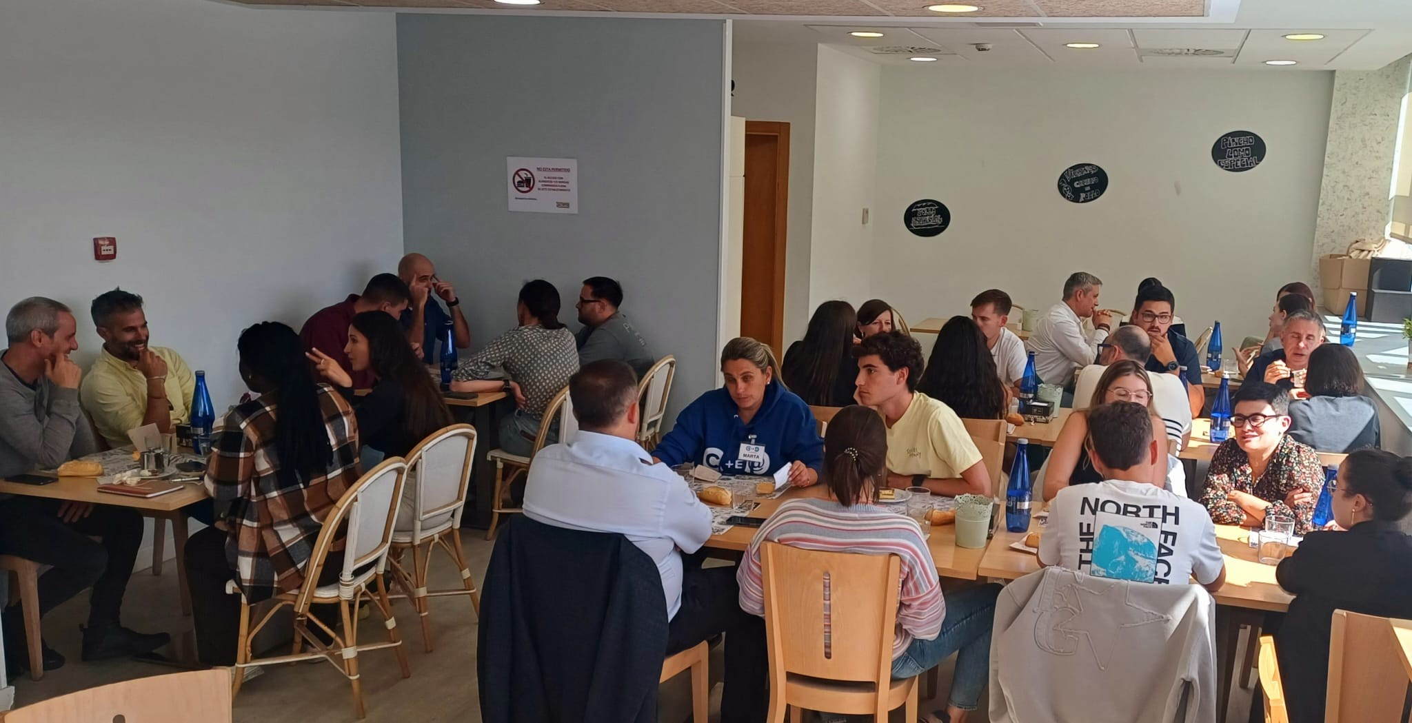 Clinic Joven emprenda Comida Parque tecnológico