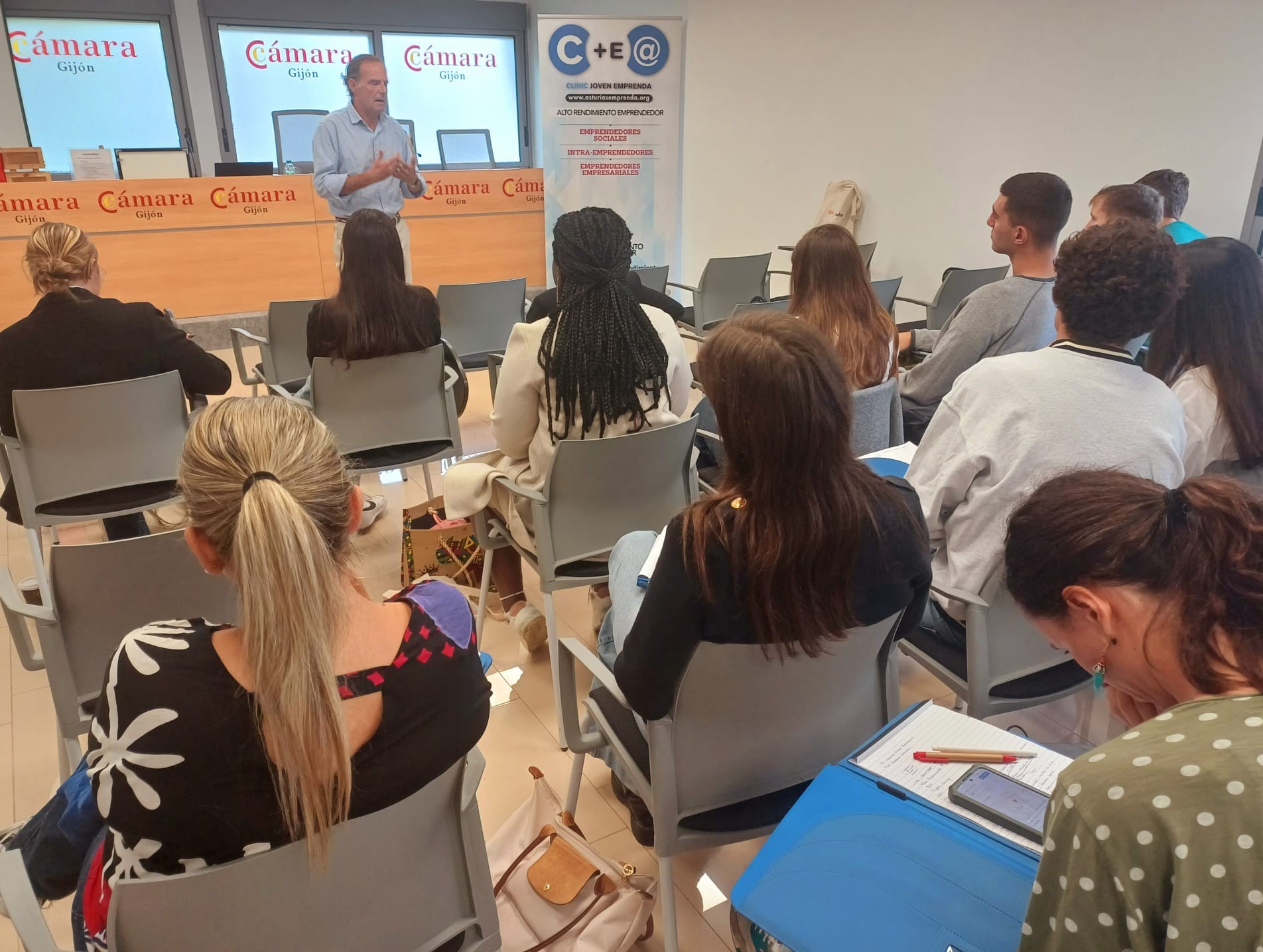 Clinic Joven emprenda Cámara Gijón