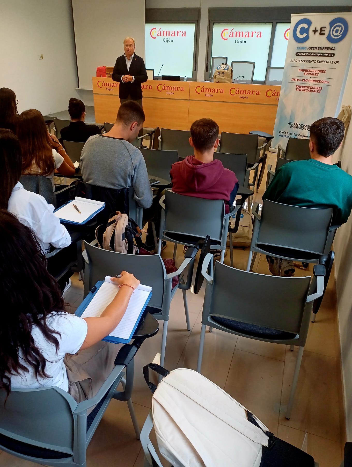 Asturias joven emprenda Cámara Gijón