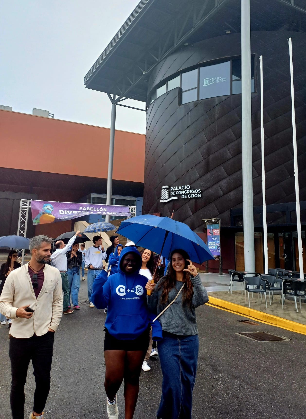 Clinic Joven emprenda Fidma