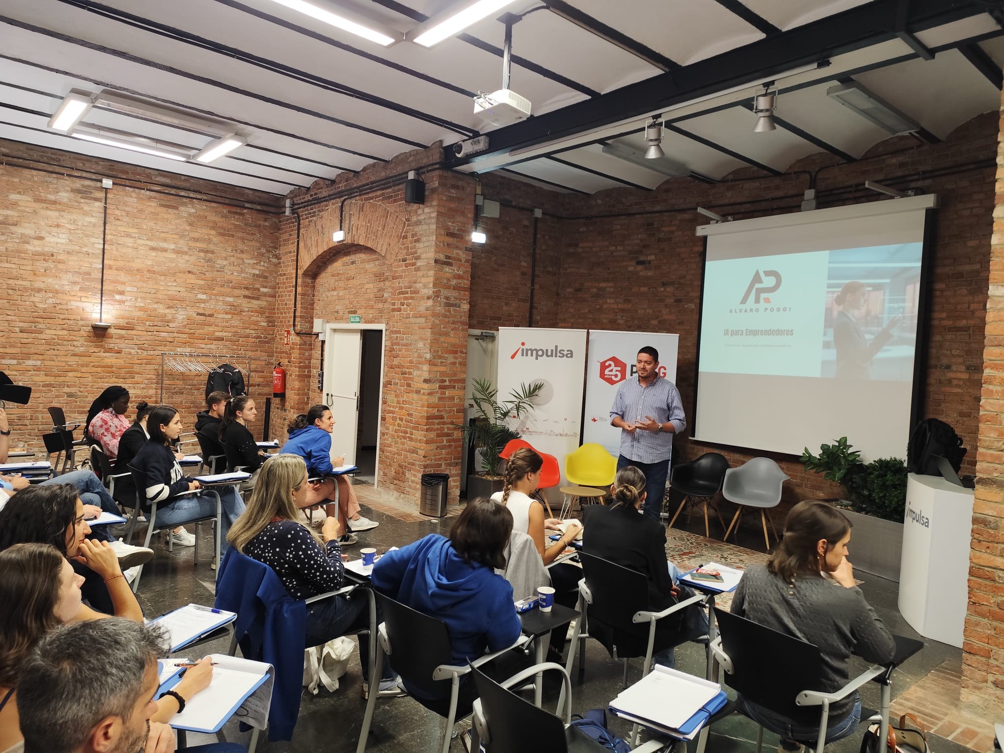 Clinic Joven emprenda IA