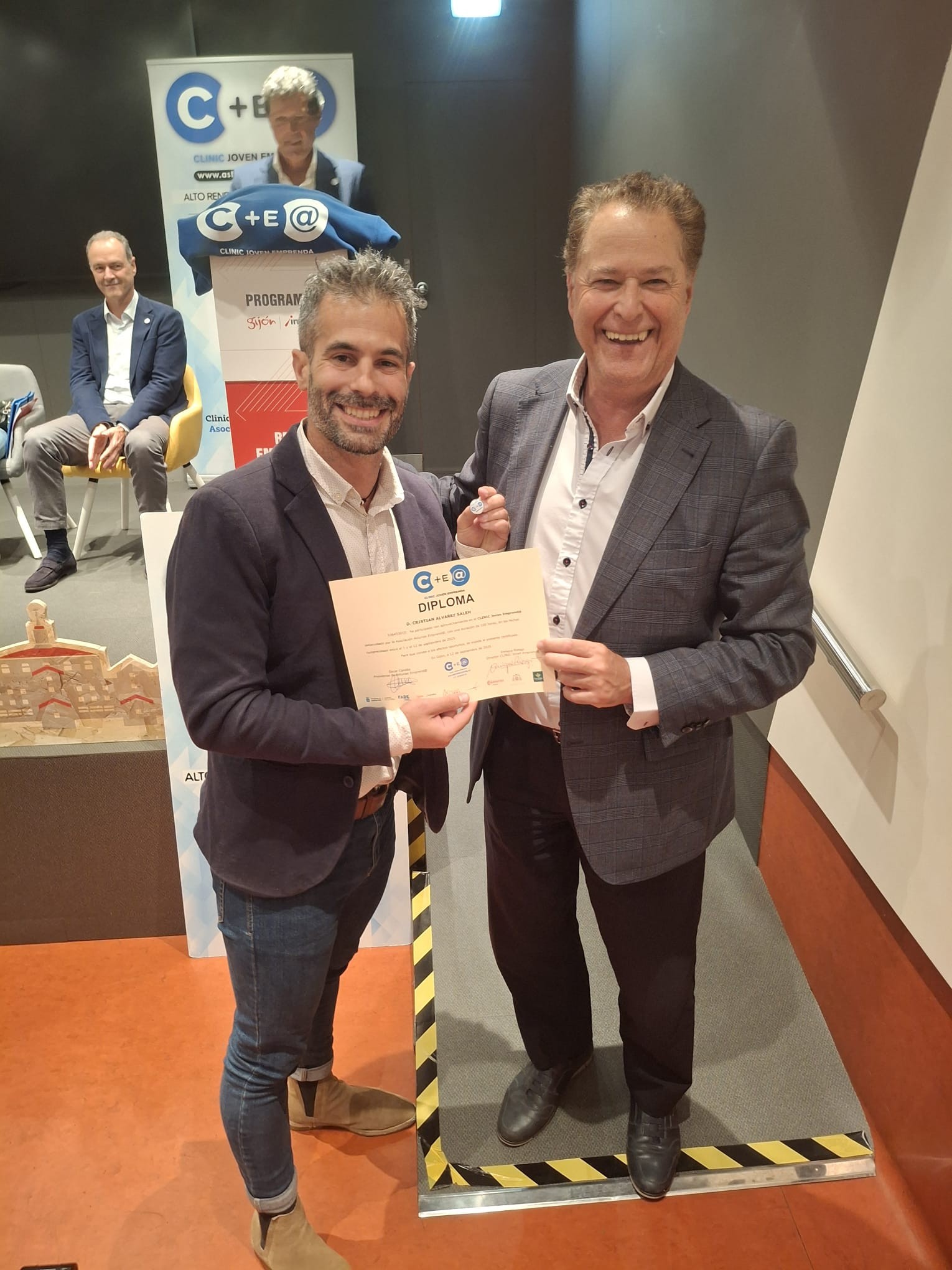 Asturias joven emprenda Diplomas